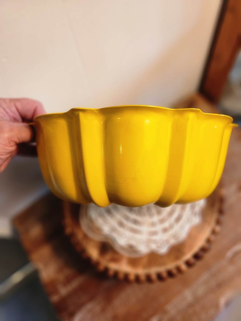 Vintage Yellow  Bundt Pan - Home Kitchen Bakeware